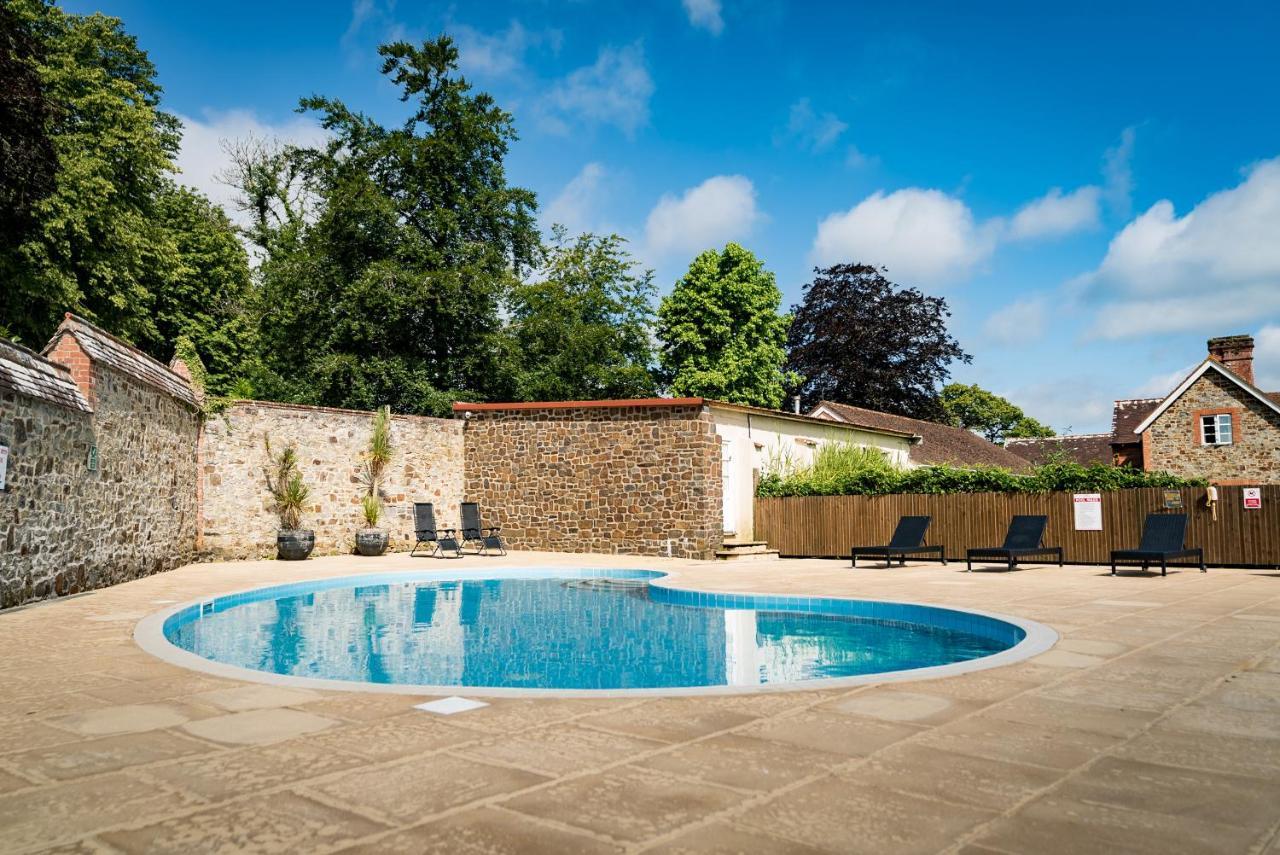 The Mole Resort - Hotel Rooms Umberleigh Εξωτερικό φωτογραφία